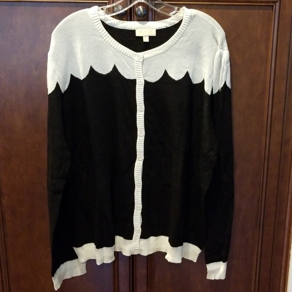Paris Cafe Cardigan Black and Ivory sz 4X